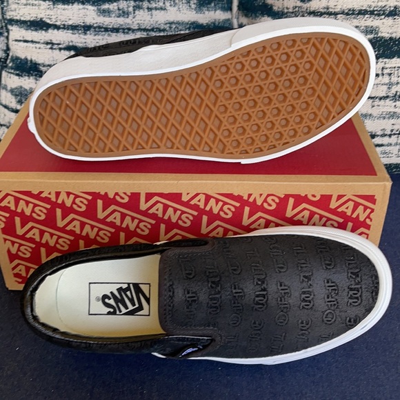 Vans Classic Slip-On Platforms Deboss Otw Black/Black WMNS - Picture 4 of 16